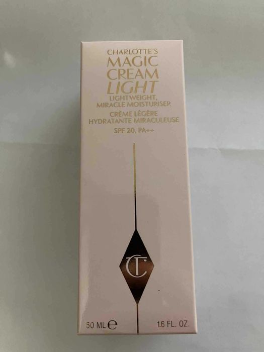 Krem do Twarzy na dzień MAGIC CREAM LIGHT Charlotte Tilbury 50 ml