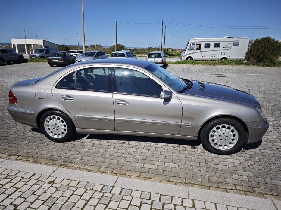 Mercedes-Benz E220 — photo 2