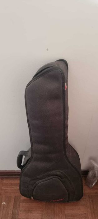 Guitar Cordova Model C1-Ce