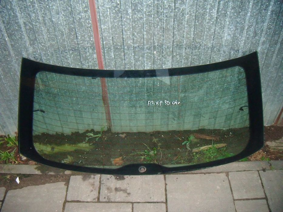 audi a3 8p 03r szyba tył z klapy
