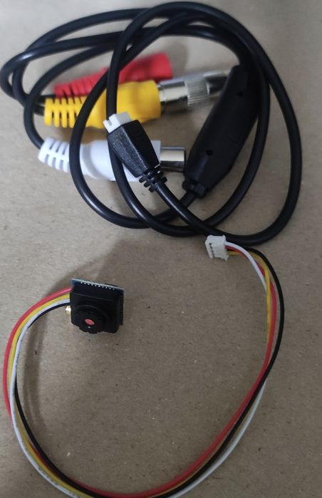 Міні відеокамера з мікрофоном.