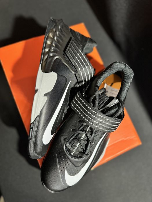 Кросівки Nike Savaleos оригінал кроссовки оригинал штангетки для зала