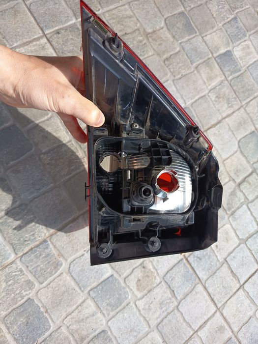 Farol traseiro golf 7