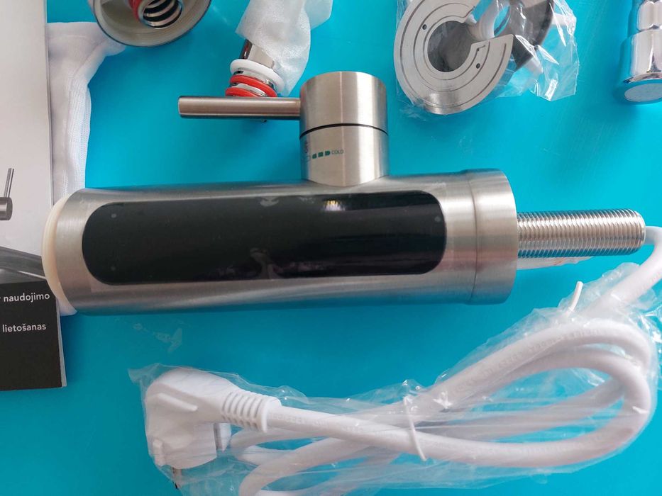 Elektryczna armatura umywalkowa