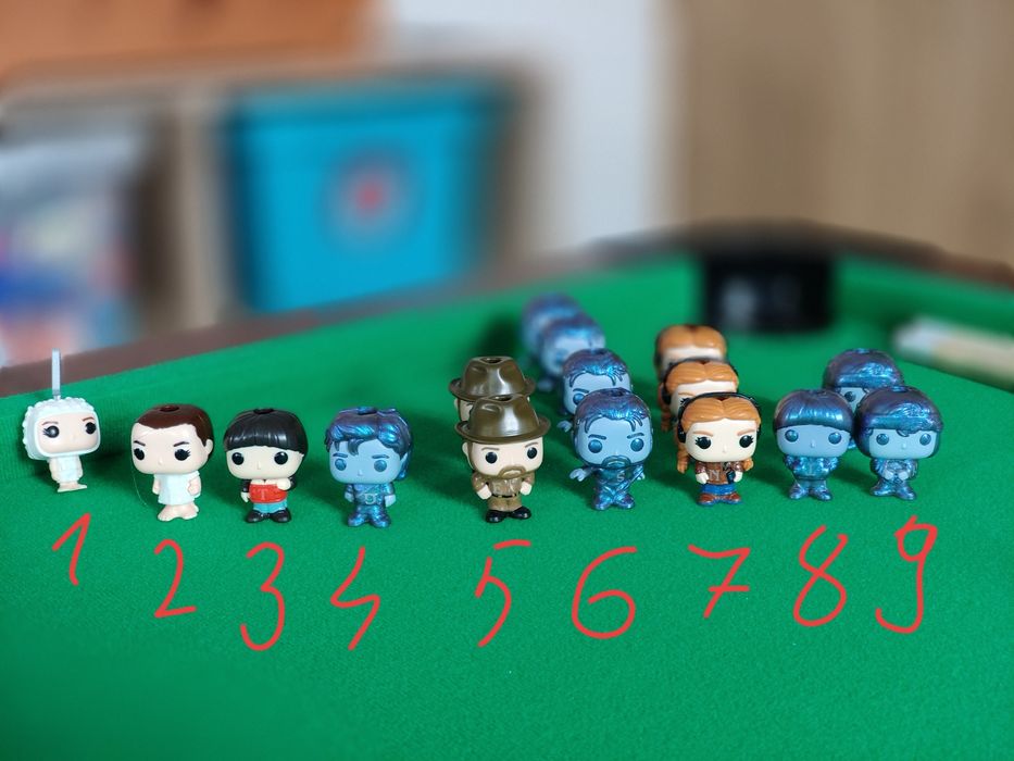 Figurki Kinder Joy Stranger Things
