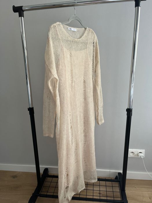 Sukienka, Firma Zara