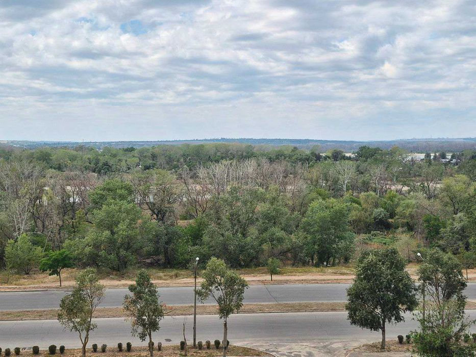 Продаю симпатичную 2к.кв. на Южном.