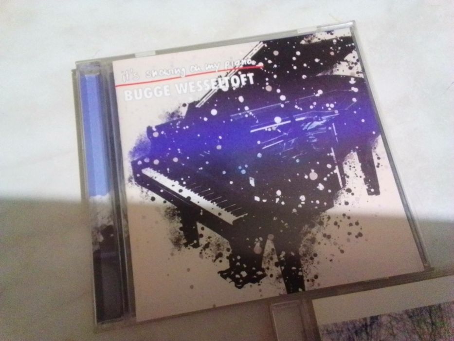 Cd диски, cd disk Wesseltoft Out Here in There, Wesseltoft - It's snow