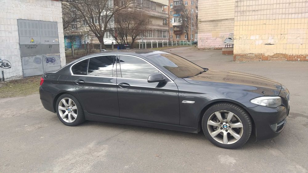 Продам BMW F10 3.0 дизель