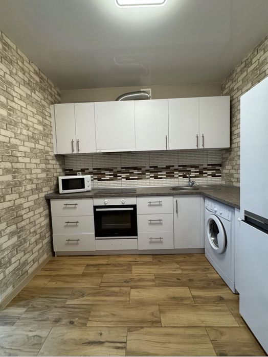 Ідеальна квартира біля Гідропарку — 2 поверх, повна комплектація