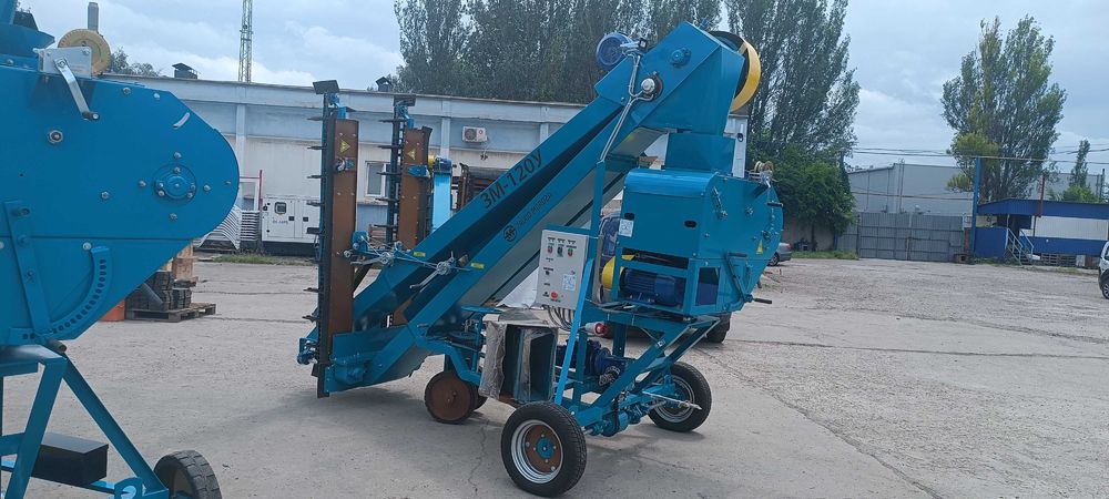 САМОПЕРЕСУВНИЙ Зерномет, ЗМ120У, Зернометатель,Зернонавантажувач