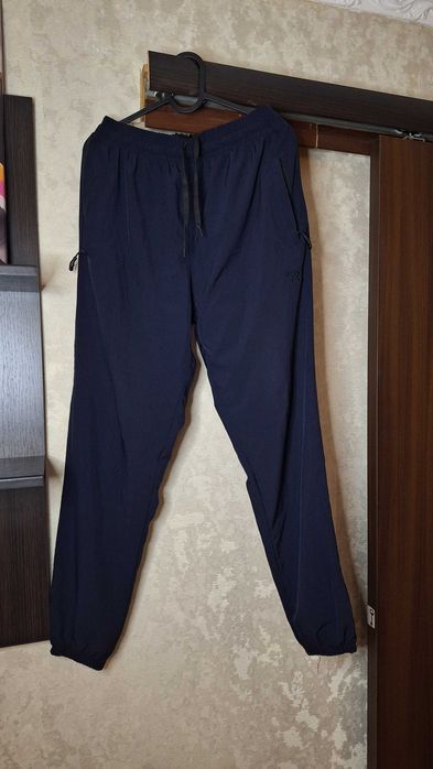 Чоловічі спортивні штани на підкладі