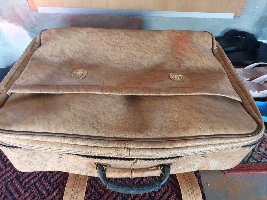 Walizka z czasów PRL