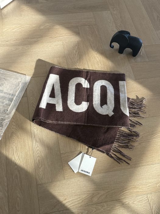 Szal brązowy Jacquemus Nowy z metkami 100% wełna