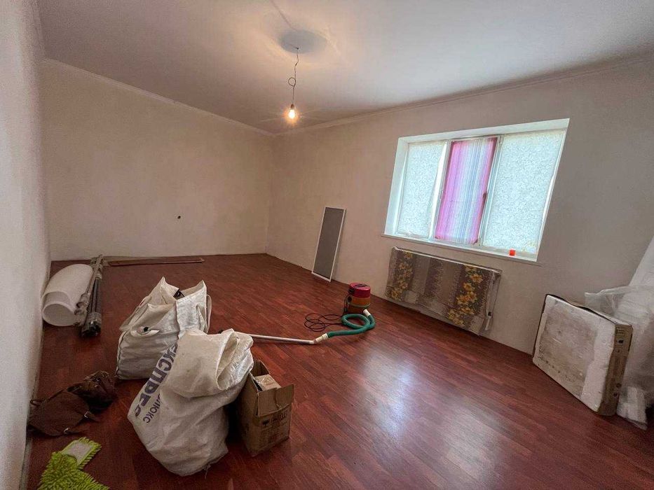 Продам 2- х поверховий будинок  з шикарним видом