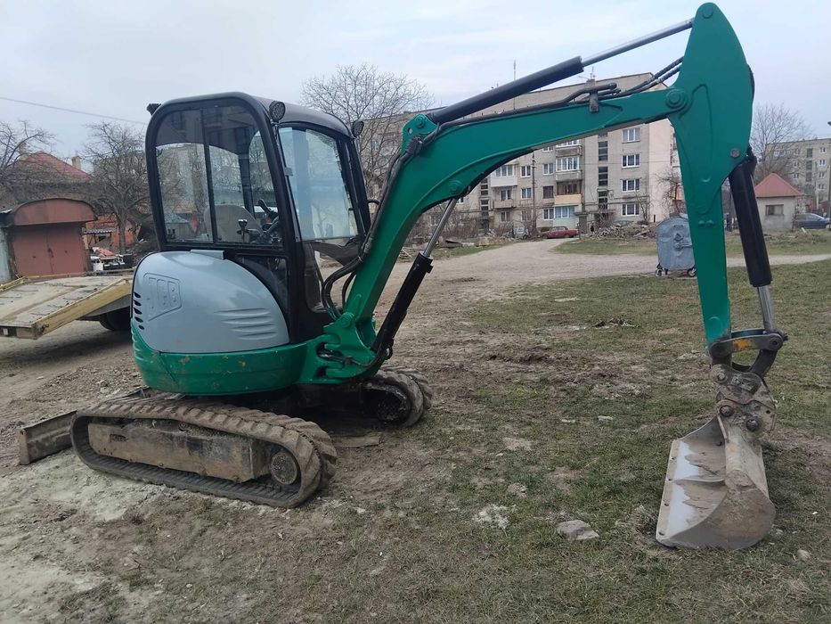 Продам мінік JCB 8030