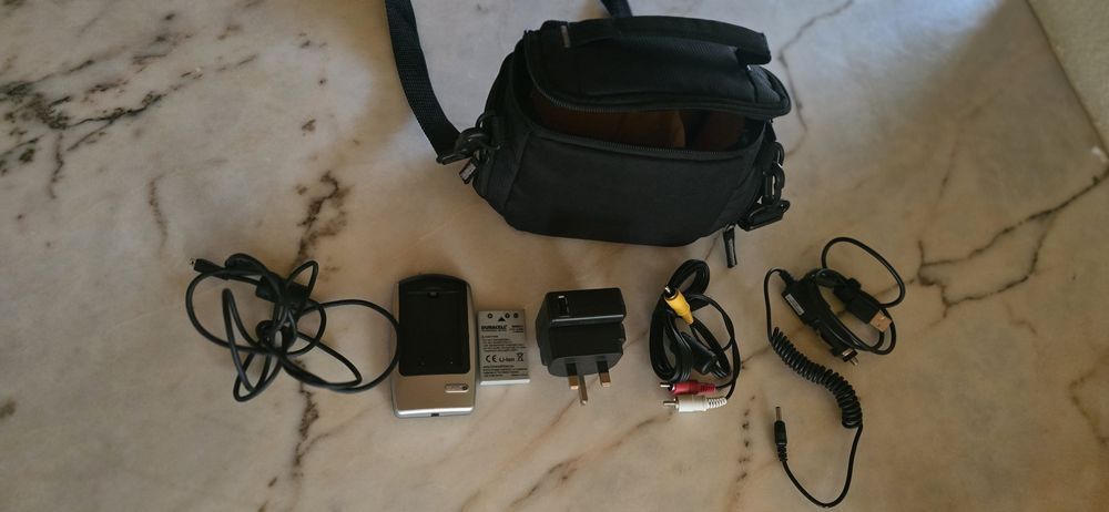 Nikon Coolpix P510 - Zoom 42x (GPS e Full

HD) + Kit Completo de Acess