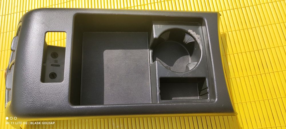 Tunel Środkowy Czarny Nawiew Cup Holder Audi A6 C6 Sedan 04 Gołdap