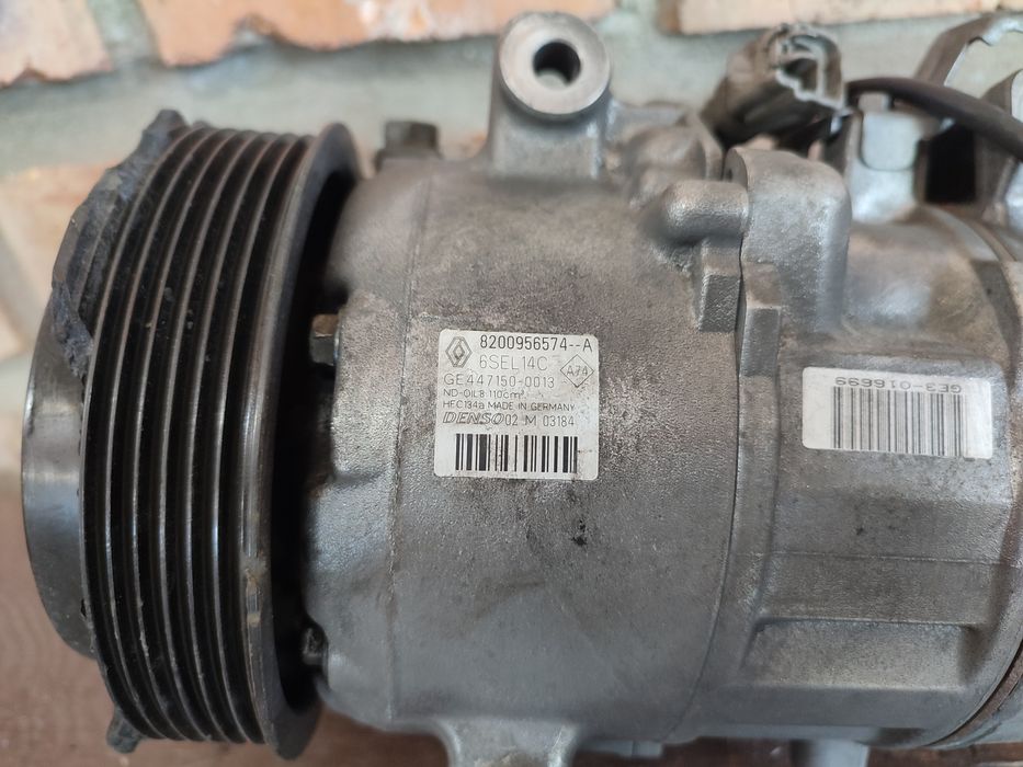 Компресор кондиціонера 1.9 Megane 3 Scenic 3 меган сценік 8200956574