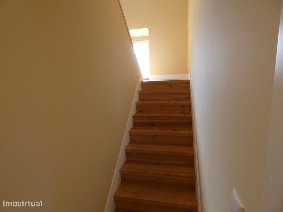 Apartamento T2 duplex, Massamá