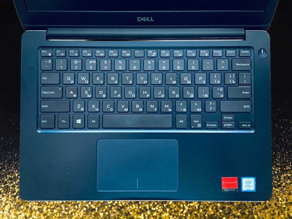 Ноутбук с i7-8550U/16Gb/Radeon 4Gb/SSD 512Gb, 13,3" Dell Vostro (WoT, CS2, DOTA2)