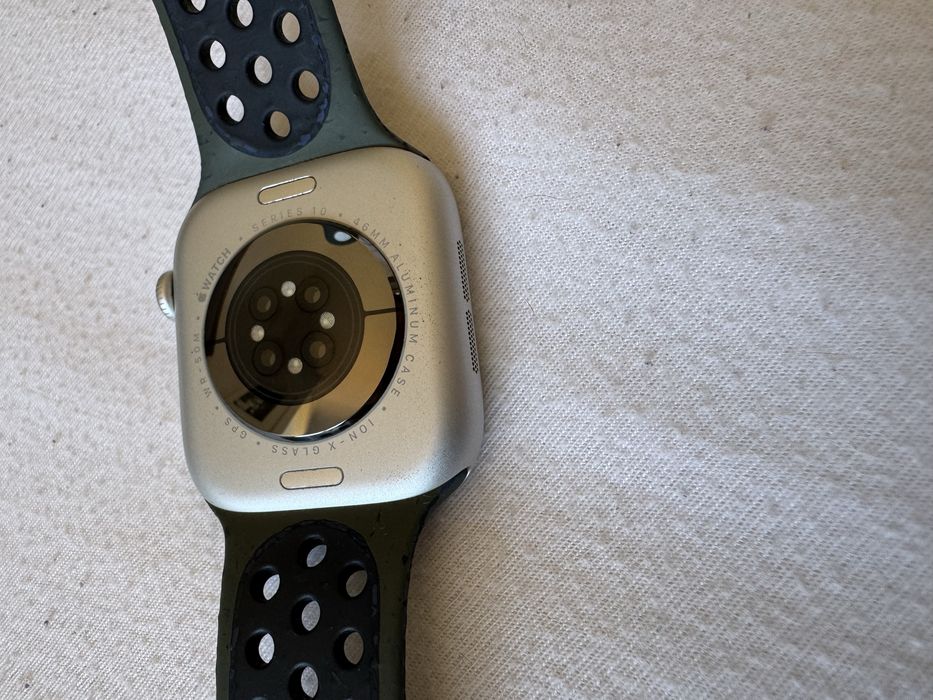 Apple Watch Series 10 GPS 46mm