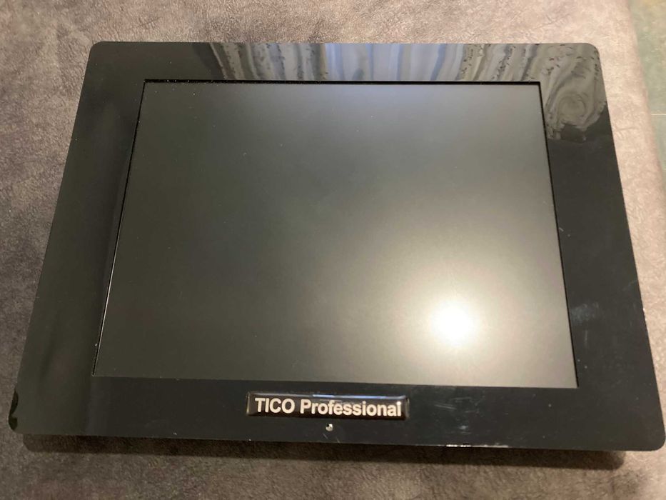 Цифрова фоторамка 11,8" Noname brand. Добрий стан. OLX-доставка