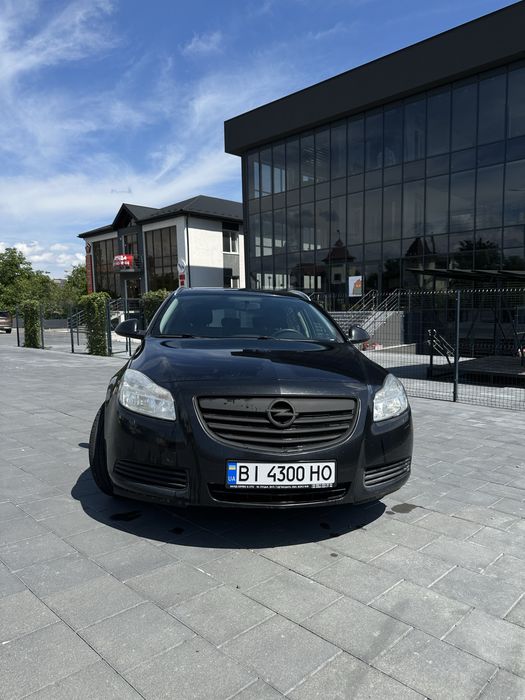 Opel insignia sports tourer 2012