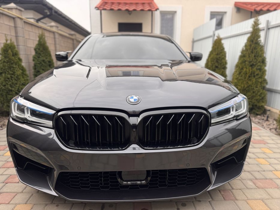 Продам BMW G30 540i