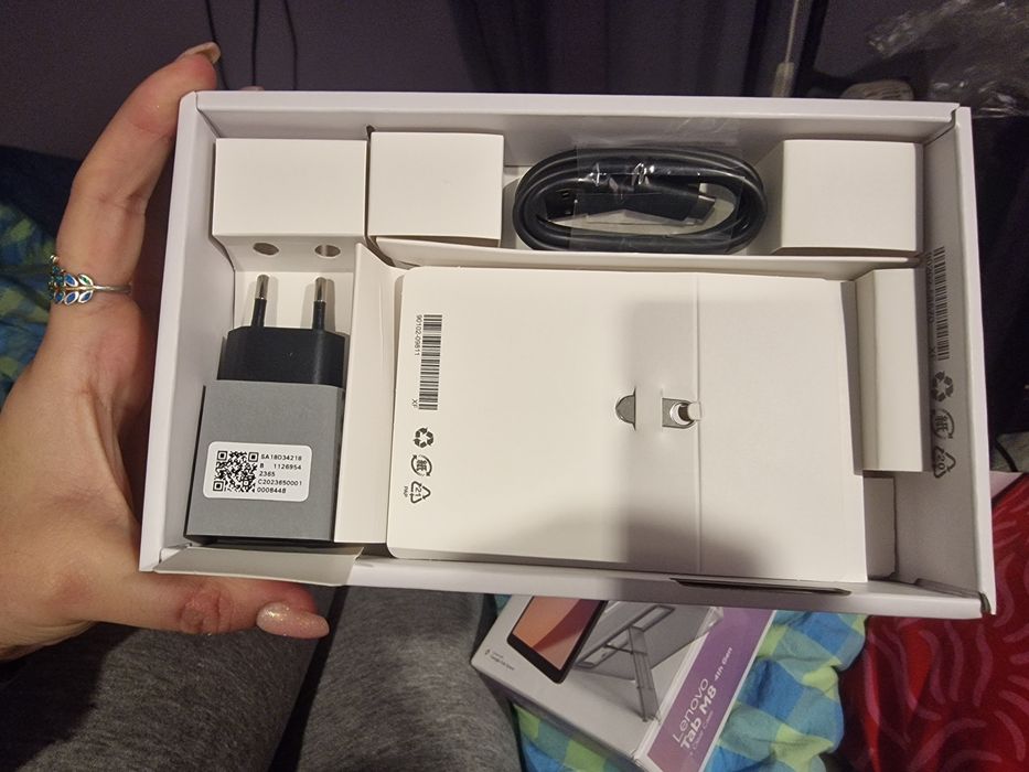 Tablet lenovo M8