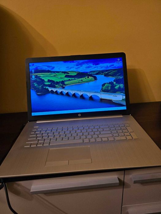 HP 17,3 Ryzen 5-4500U 16GB RAM SSD+HDD Win 11