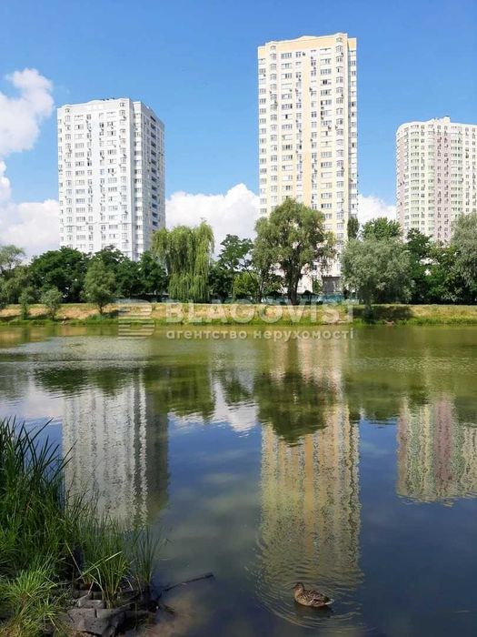 Продаж 1-к квартири 52 м. ЖК Паркові озера, М.Дарниця, парк Перемога