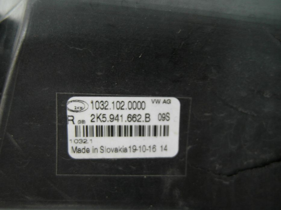 vw caddy 2015- 2k5 halogen prawy