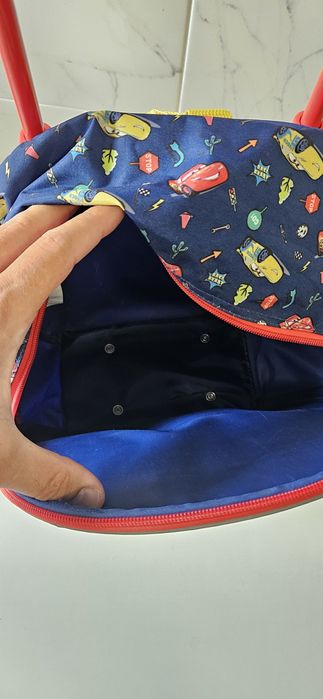 Mochila criança com rodas do Cars