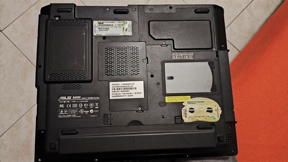 Portátil para peças