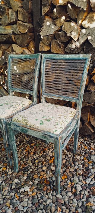 Krzesło po renowacji ( w sprzedaży 2 sztuki)