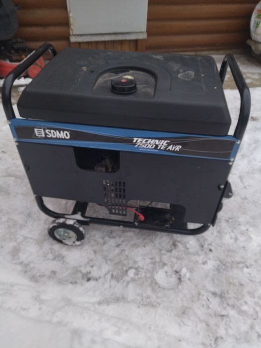 Профисиональн генератор SDMOTechnic7500TEAVR  KOHLER 220/380 без мотор