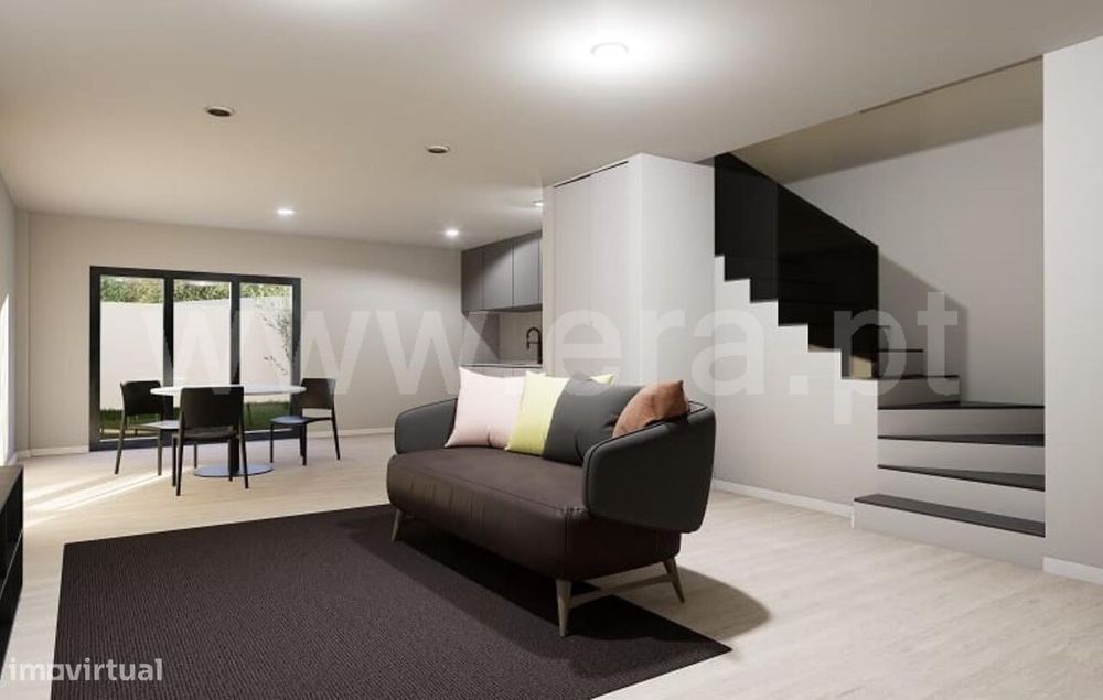 Moradia em Banda T4 / Covilhã, Tortosendo