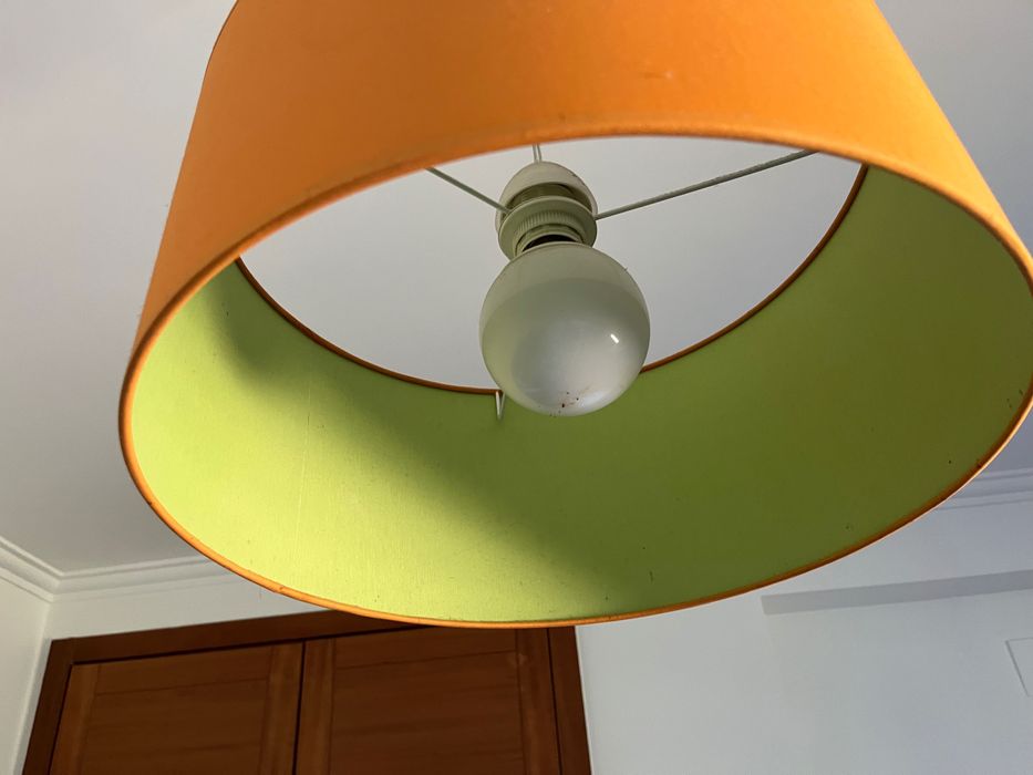 Candeeiro tecto cor laranja