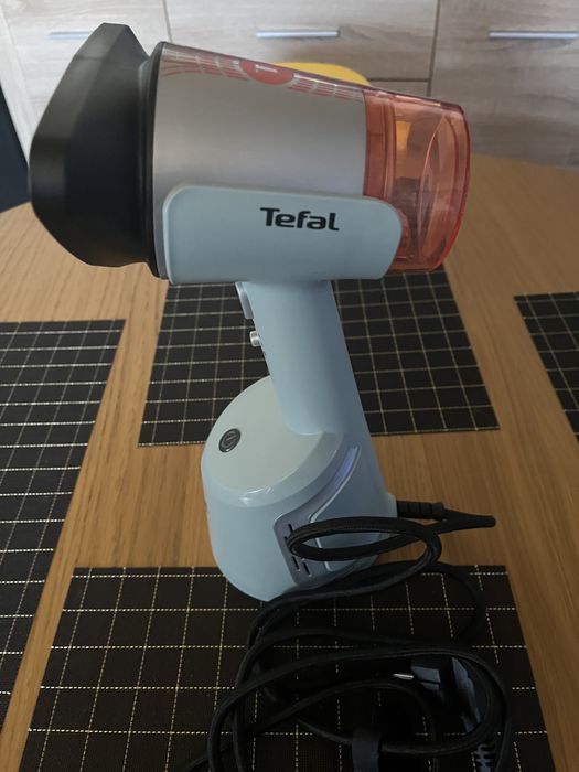 Parownica do ubrań Tefal