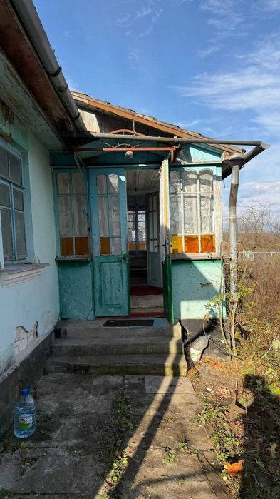 Продаж будинку біля Вишнівця