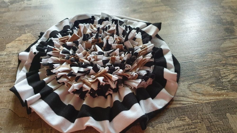 Mata węchowa dla psa lub kota