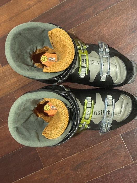 Botas SKI Salomon, Mascara (Oculos) Bollé e Capacete Wedze, tudo por