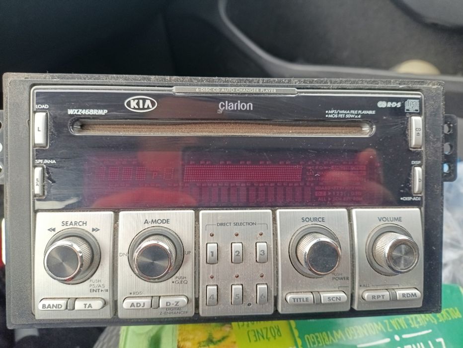 Sprzedam radio klasyk Clarion MP3