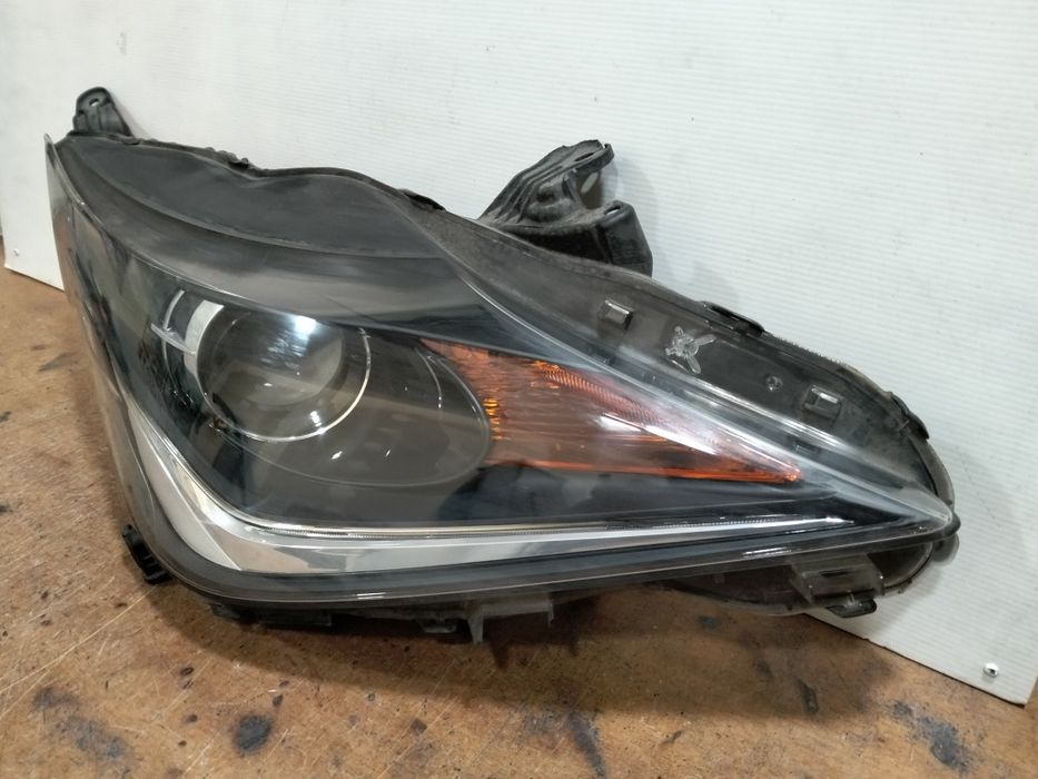 Farol Toyota aygo ótica direita 2016