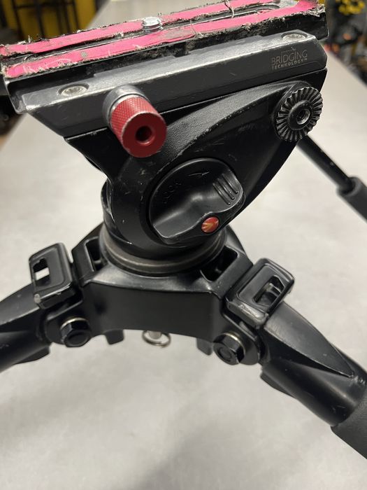 Штатив карбоновый Miller Solo DV USA 75mm