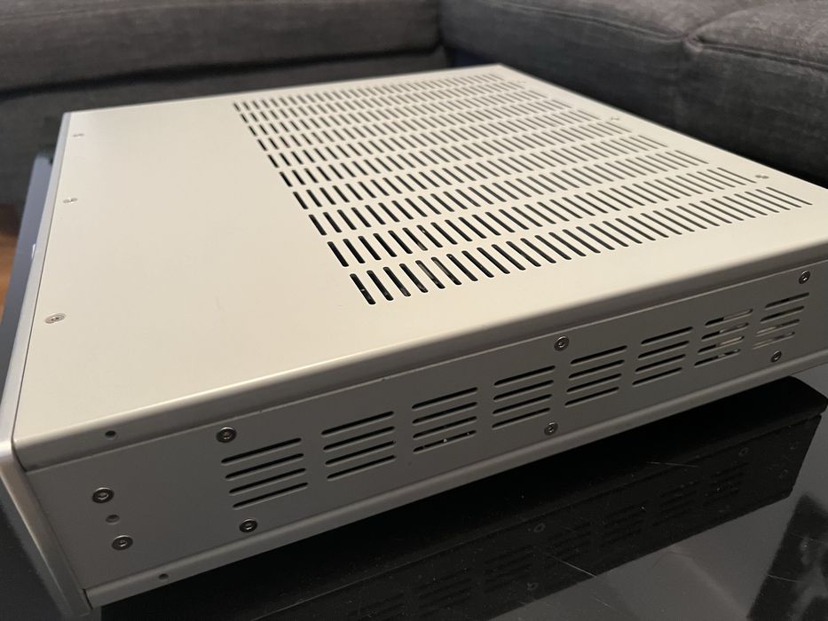 Wzmacniacz Krell S300i stan kolekcjonerski