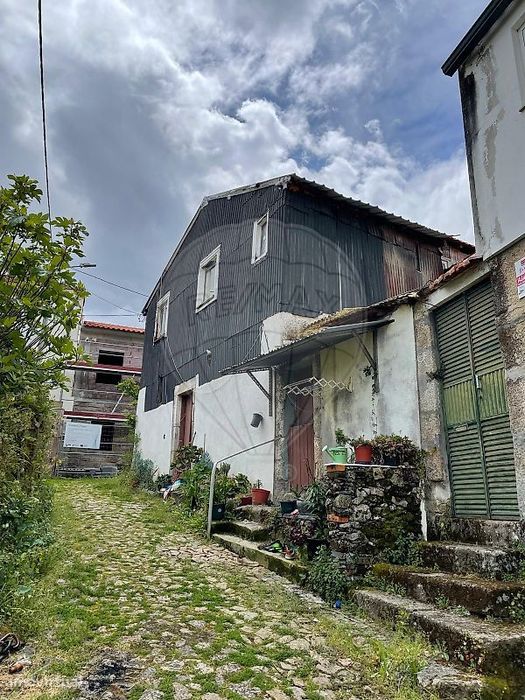 Moradia T2 para venda