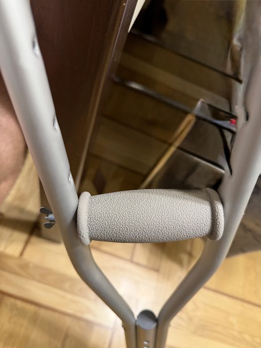 Милиці (костилі) дитячі