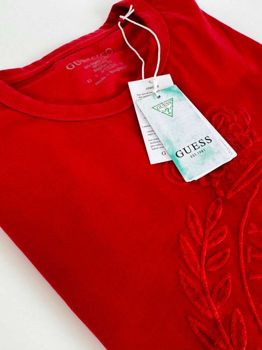 Guess t-shirt męski L 50-52 nowy czerwony haft